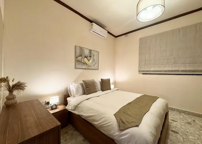 빌라 Madliena Hills Mansion