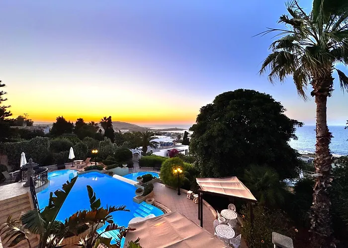 Madliena Hills Mansion 빌라 Is-Swieqi