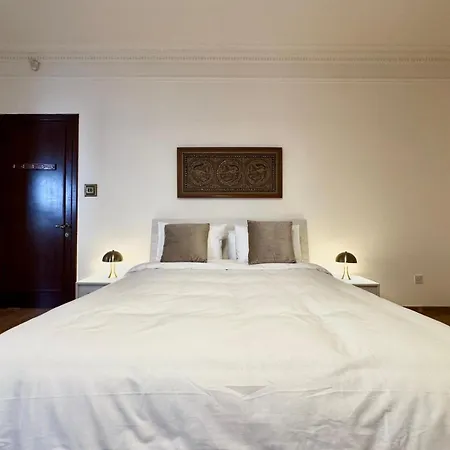 Madliena Hills Mansion Villa *