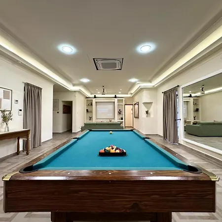 Villa Madliena Hills Mansion