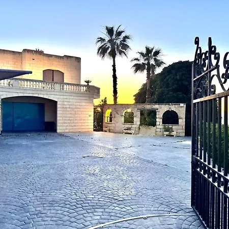 Villa Madliena Hills Mansion *