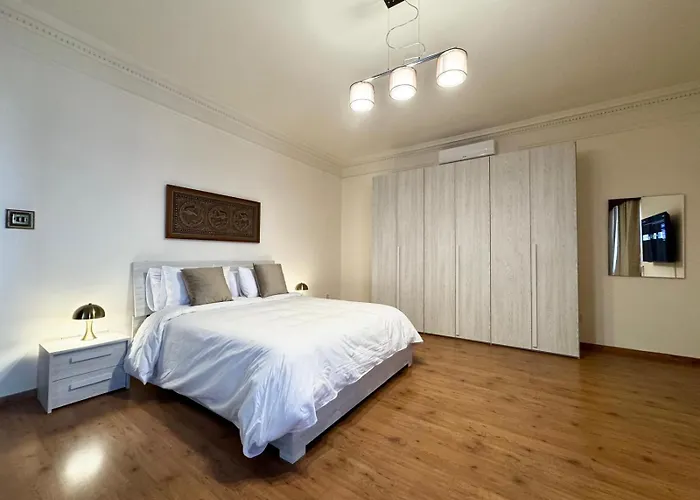 וילה Madliena Hills Mansion