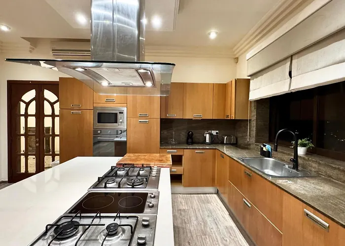 Madliena Hills Mansion *