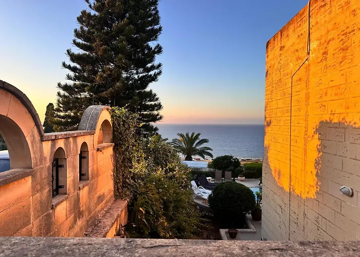 Madliena Hills Mansion וילה *